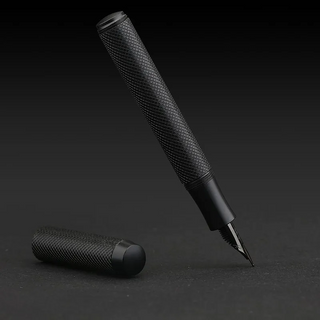 Writing Fountain Pen – Black (Black Titanium Plated Nib)